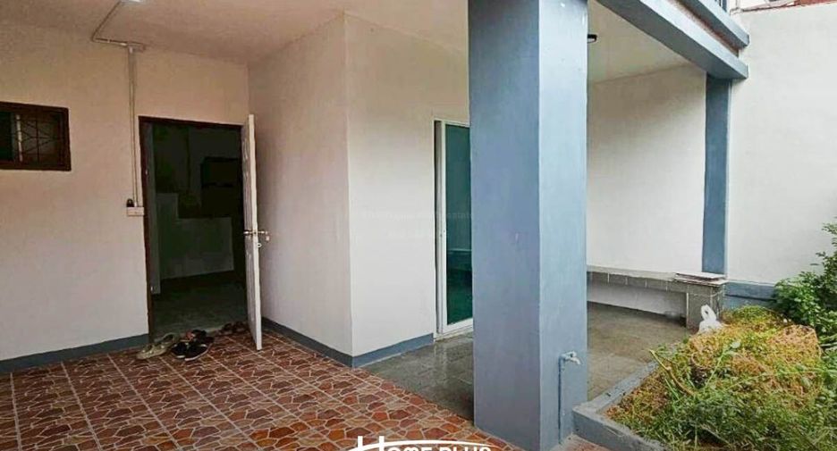 Продажа 3 спальни таунхаус в Nakhon Chai Si, Накхонпатхом