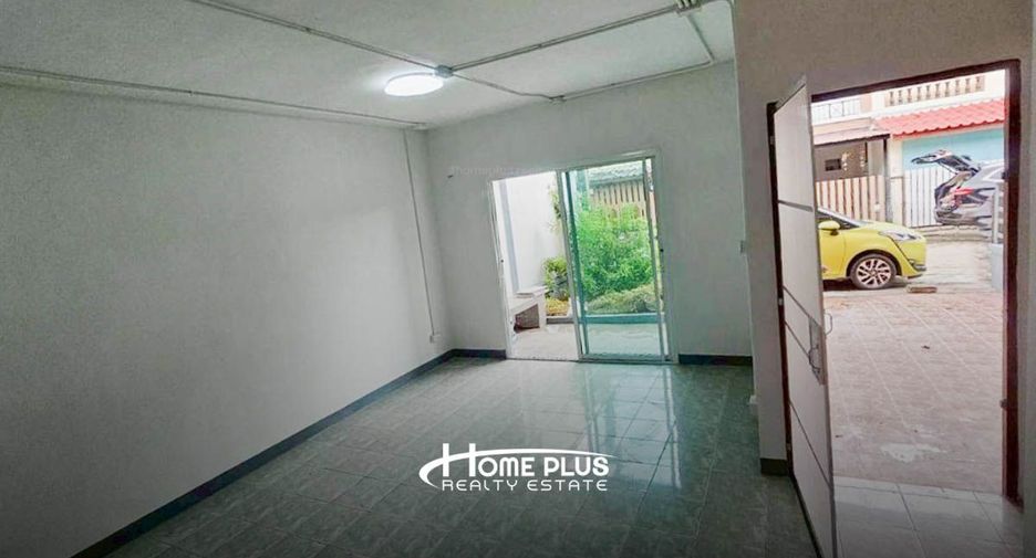 Продажа 3 спальни таунхаус в Nakhon Chai Si, Накхонпатхом