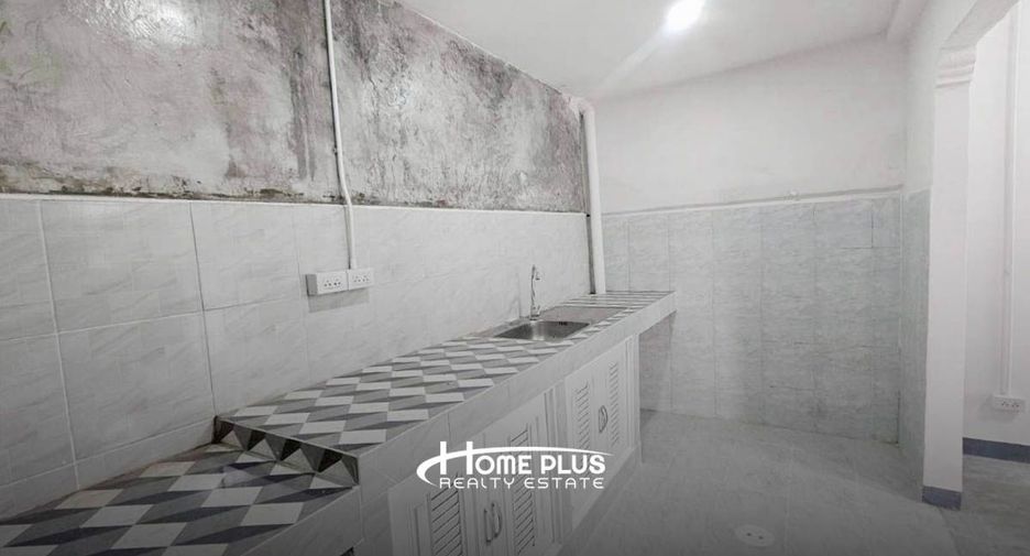 Продажа 3 спальни таунхаус в Nakhon Chai Si, Накхонпатхом