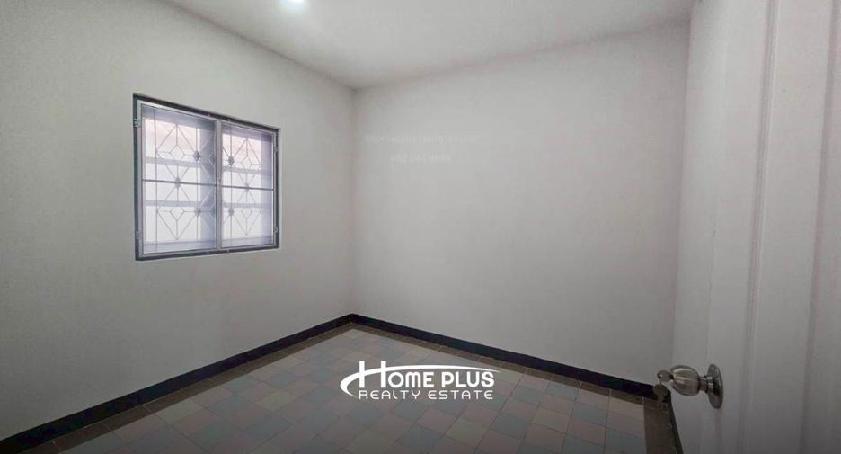 Продажа 3 спальни таунхаус в Nakhon Chai Si, Накхонпатхом