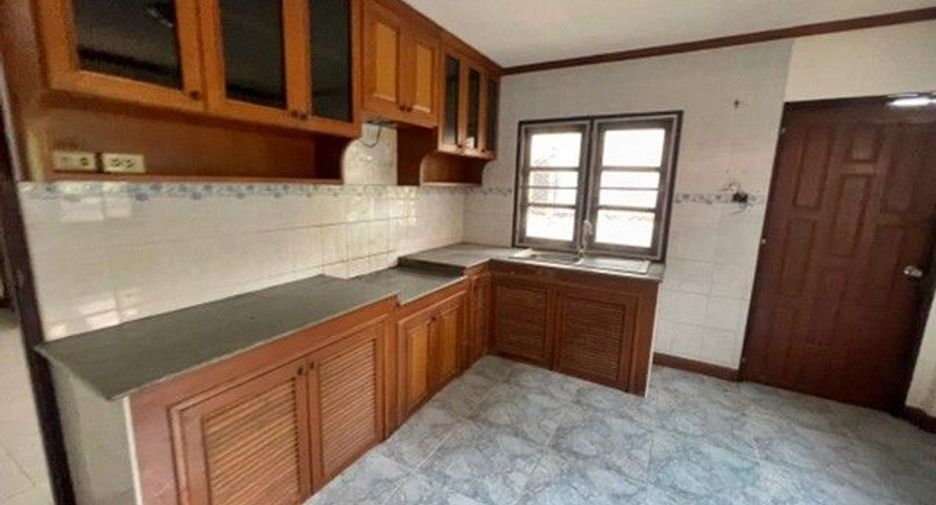 Casa en venta de 1 habitaciones en Chae Hom, Lampang