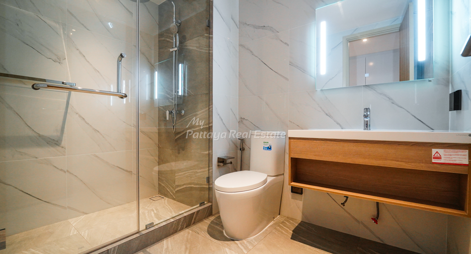 For sale studio condo in Bang Lamung, Chonburi
