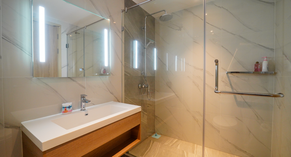 For sale 2 bedrooms condo in Bang Lamung, Chonburi