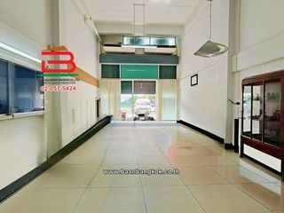 Gewerbefläche zum Kauf mit 4 Zimmer in Bang Bua Thong, Nonthaburi