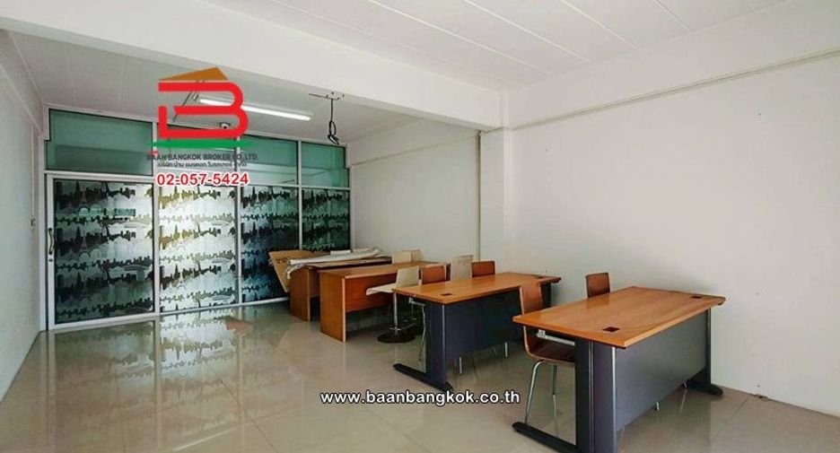 For sale 4 bedrooms retail Space in Bang Bua Thong, Nonthaburi