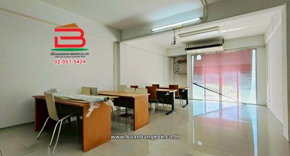 For sale 4 bedrooms retail Space in Bang Bua Thong, Nonthaburi