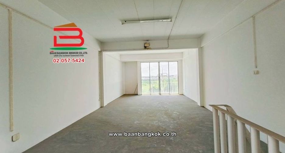 For sale 4 bedrooms retail Space in Bang Bua Thong, Nonthaburi