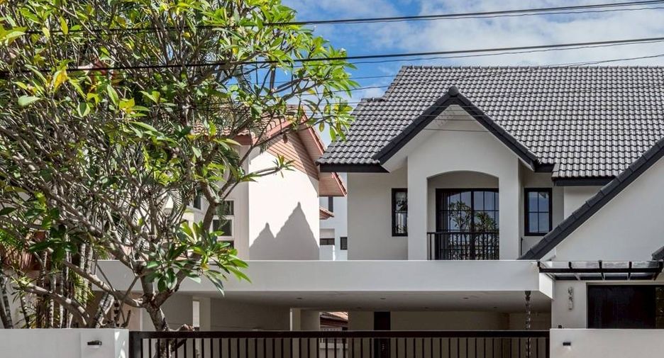 For rent and for sale 5 bedrooms house in Mueang Chiang Mai, Chiang Mai