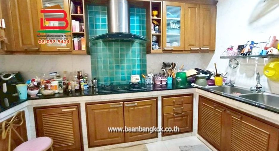 For sale 3 bedrooms house in Sai Mai, Bangkok