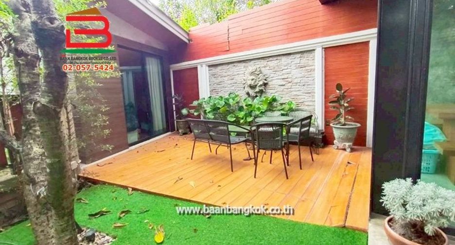 For sale 3 bedrooms house in Sai Mai, Bangkok