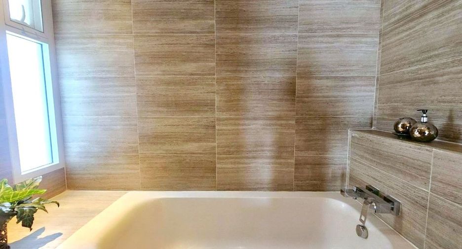 For rent 1 bed serviced apartment in Khlong Toei, Bangkok
