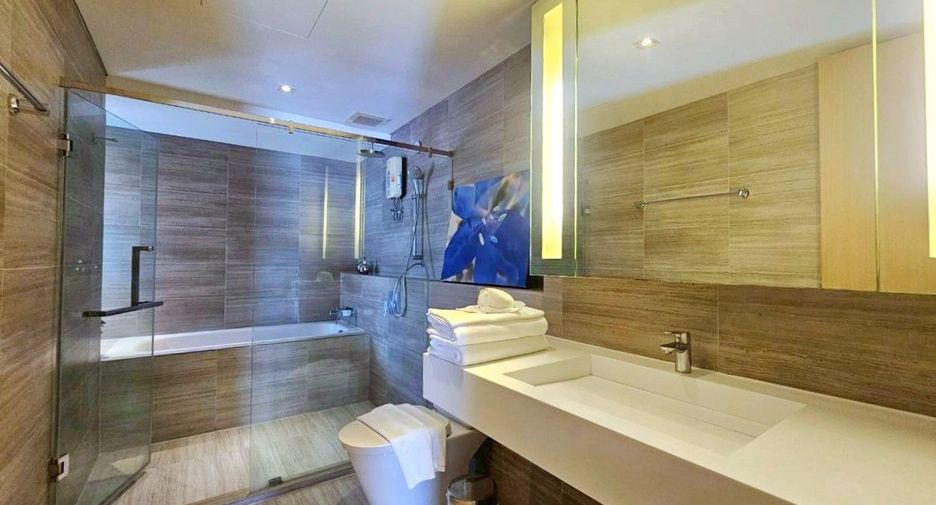 For rent 1 bed serviced apartment in Khlong Toei, Bangkok