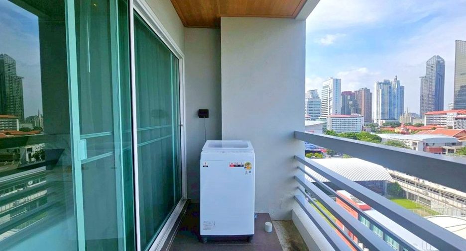For rent 1 bed serviced apartment in Khlong Toei, Bangkok