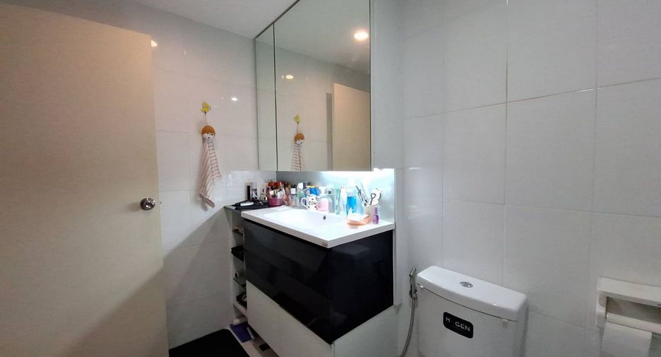 For rent and for sale 4 bedrooms townhouse in Mueang Udon Thani, Udon Thani