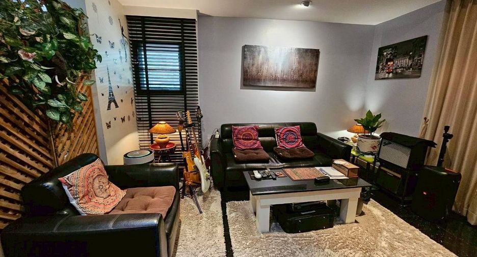For rent and for sale 4 bedrooms townhouse in Mueang Udon Thani, Udon Thani