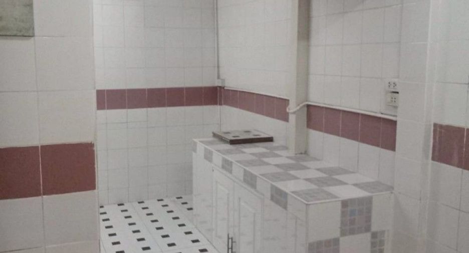 For sale 2 bedrooms townhouse in Lam Luk Ka, Pathum Thani