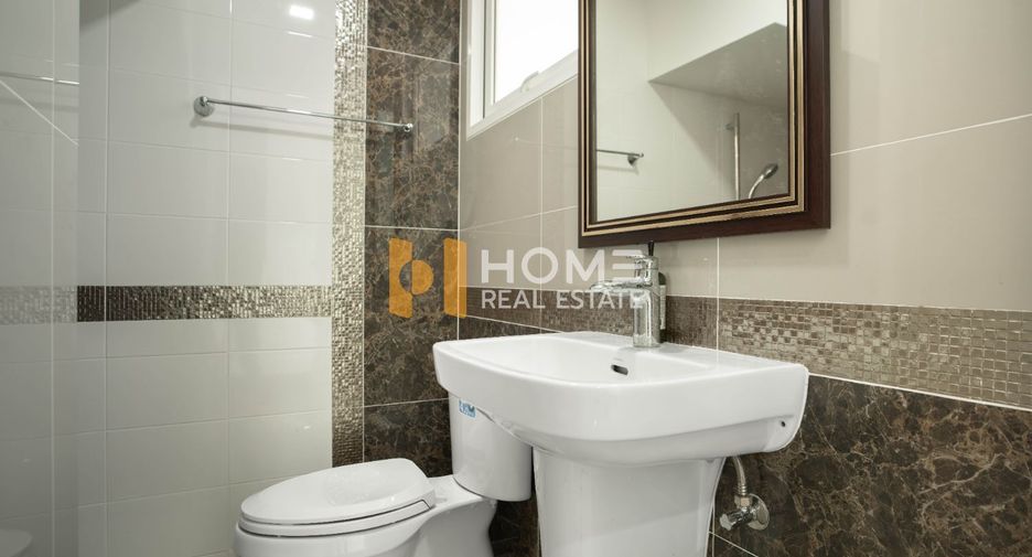 For sale 4 bedrooms house in Chom Thong, Bangkok