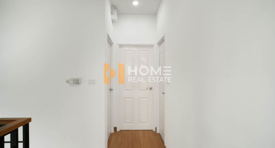 For sale 4 bedrooms house in Chom Thong, Bangkok