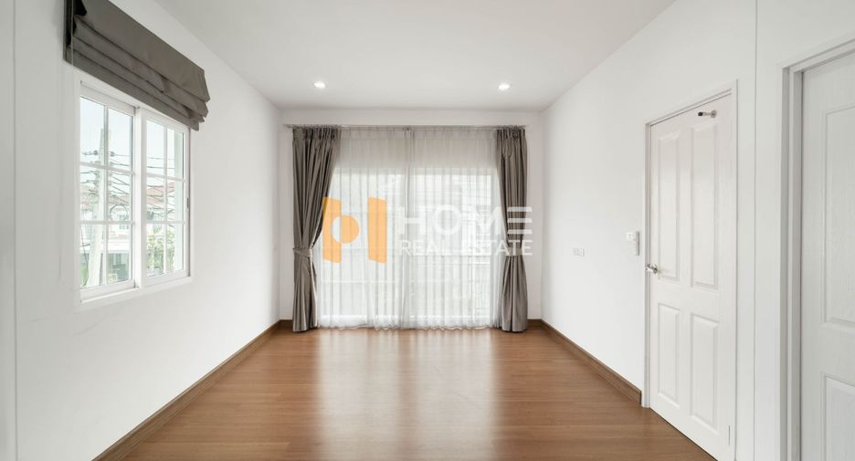 For sale 4 bedrooms house in Chom Thong, Bangkok