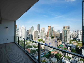 For sale 4 bedrooms condo in Pathum Wan, Bangkok