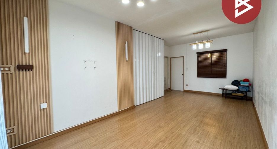 Reihenhaus zum Kauf mit 3 Zimmer in Mueang Pathum Thani, Pathum Thani