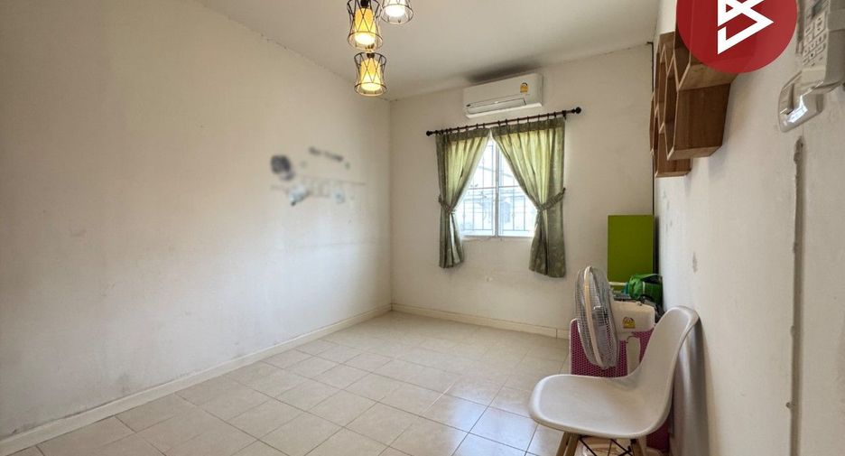 Reihenhaus zum Kauf mit 3 Zimmer in Mueang Pathum Thani, Pathum Thani