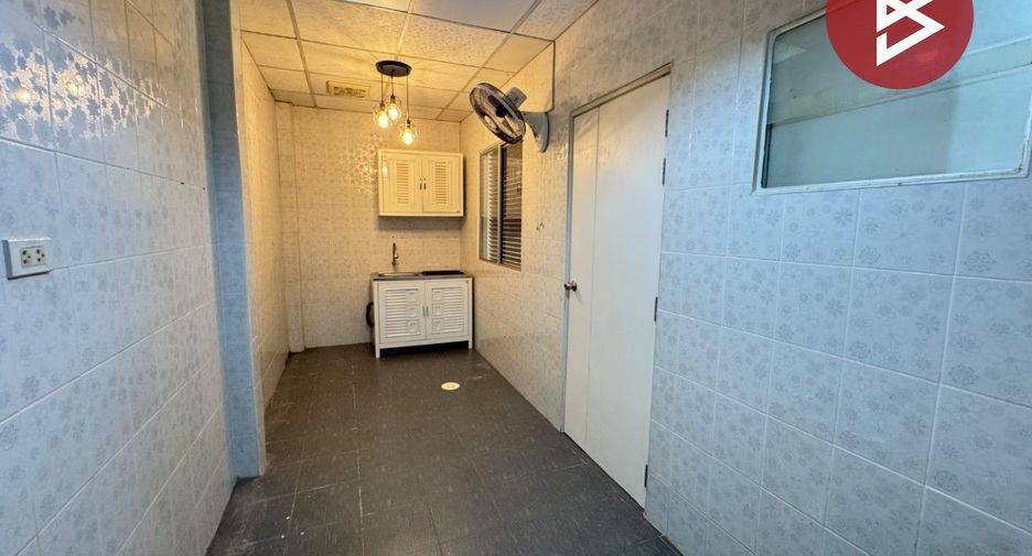 Reihenhaus zum Kauf mit 3 Zimmer in Mueang Pathum Thani, Pathum Thani