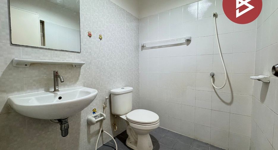 Reihenhaus zum Kauf mit 3 Zimmer in Mueang Pathum Thani, Pathum Thani
