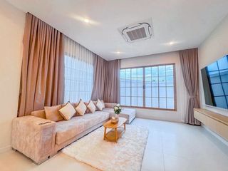 À vendre 5 chambres villa à Bang Lamung, Chonburi