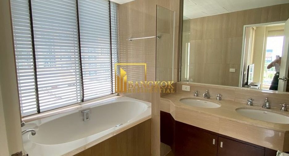 Wohnung zur Miete mit 2 Zimmer in Pathum Wan, Bangkok