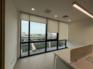 À louer bureau à Bang Na, Bangkok