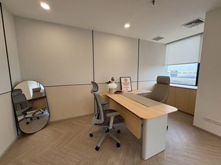 À louer bureau à Bang Na, Bangkok