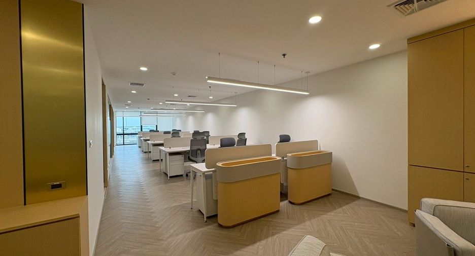 À louer bureau à Bang Na, Bangkok