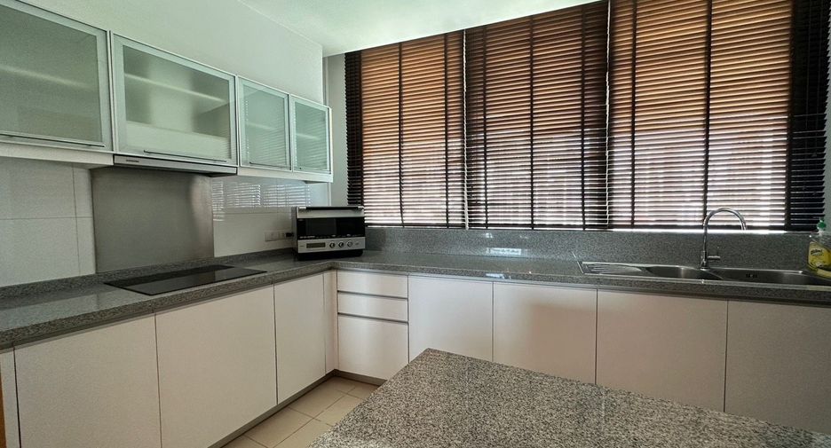 Condo en venta de 3 habitaciones en Khlong Toei, Bangkok