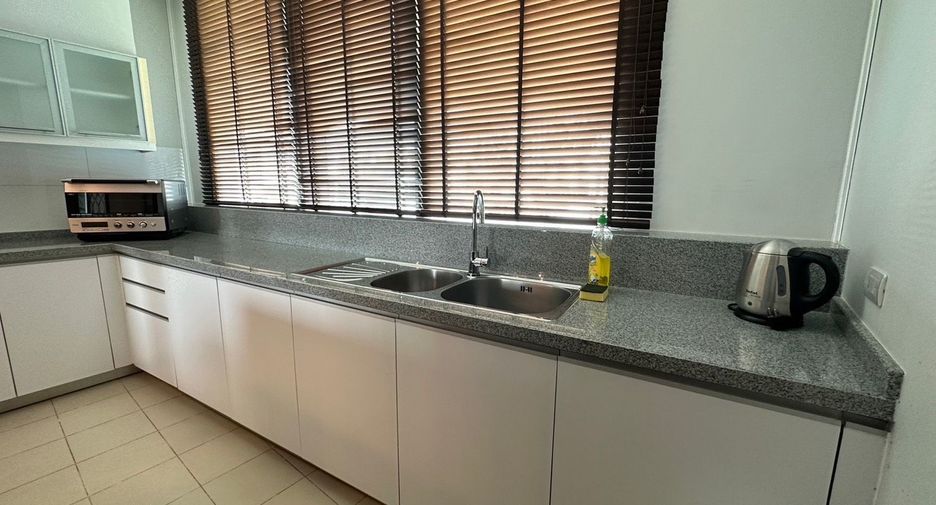 Condo en venta de 3 habitaciones en Khlong Toei, Bangkok