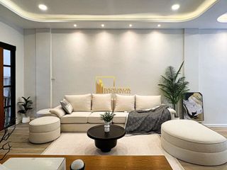 For rent 6 bedrooms townhouse in Watthana, Bangkok