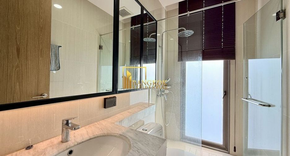 For rent 4 bedrooms townhouse in Watthana, Bangkok