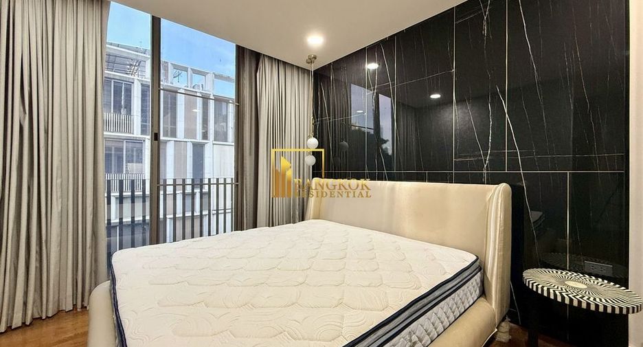 For rent 4 bedrooms townhouse in Watthana, Bangkok