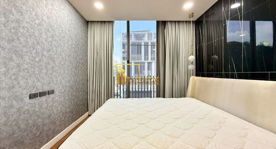 For rent 4 bedrooms townhouse in Watthana, Bangkok