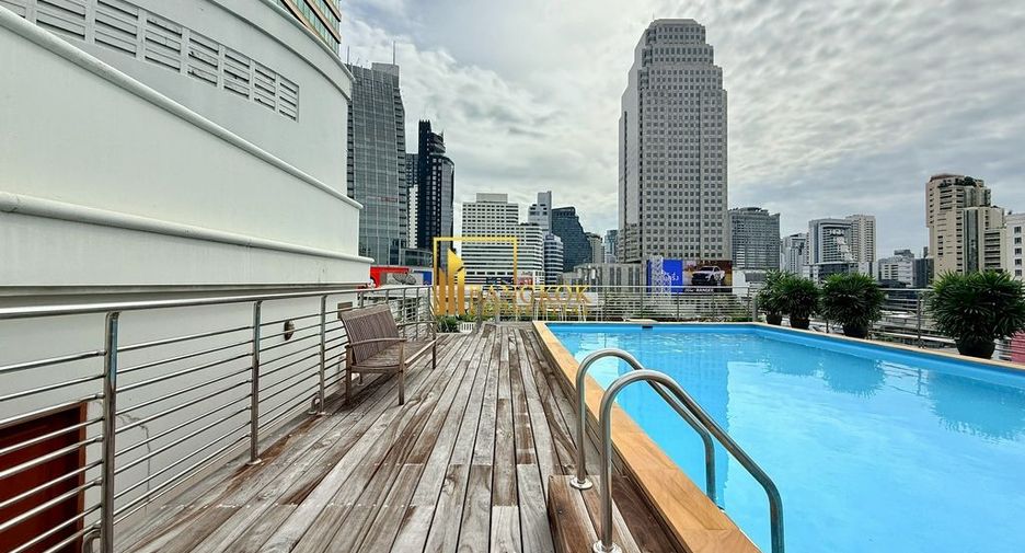 For rent 4 bedrooms apartment in Khlong Toei, Bangkok
