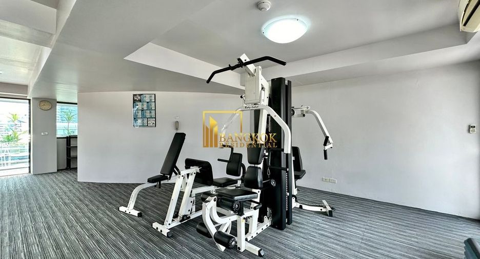 For rent 4 bedrooms apartment in Khlong Toei, Bangkok
