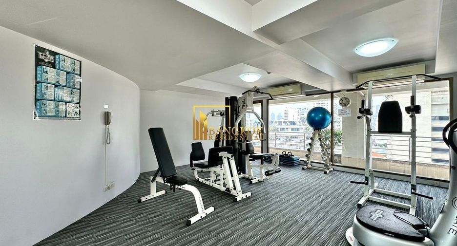 For rent 4 bedrooms apartment in Khlong Toei, Bangkok