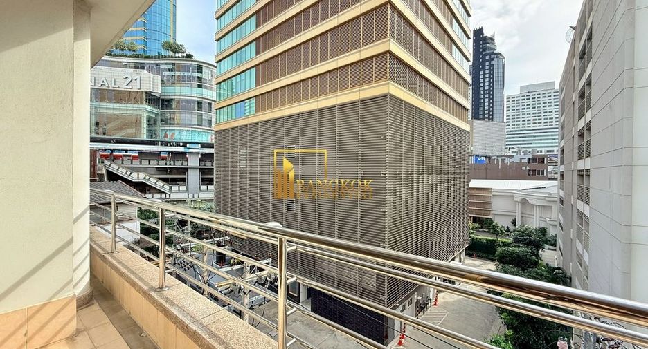For rent 4 bedrooms apartment in Khlong Toei, Bangkok