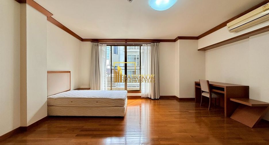 For rent 4 bedrooms apartment in Khlong Toei, Bangkok