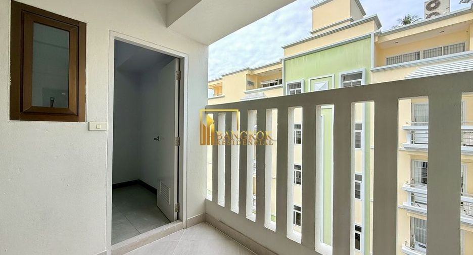 For rent 4 bedrooms apartment in Khlong Toei, Bangkok