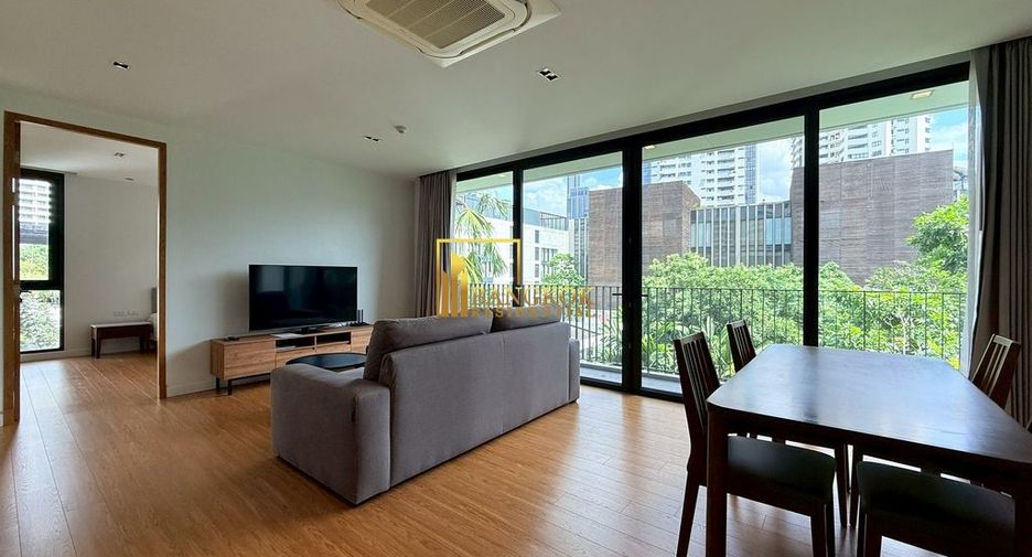 For rent 2 bedrooms apartment in Watthana, Bangkok
