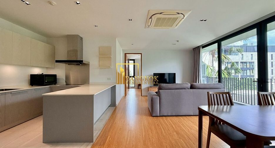 For rent 2 bedrooms apartment in Watthana, Bangkok