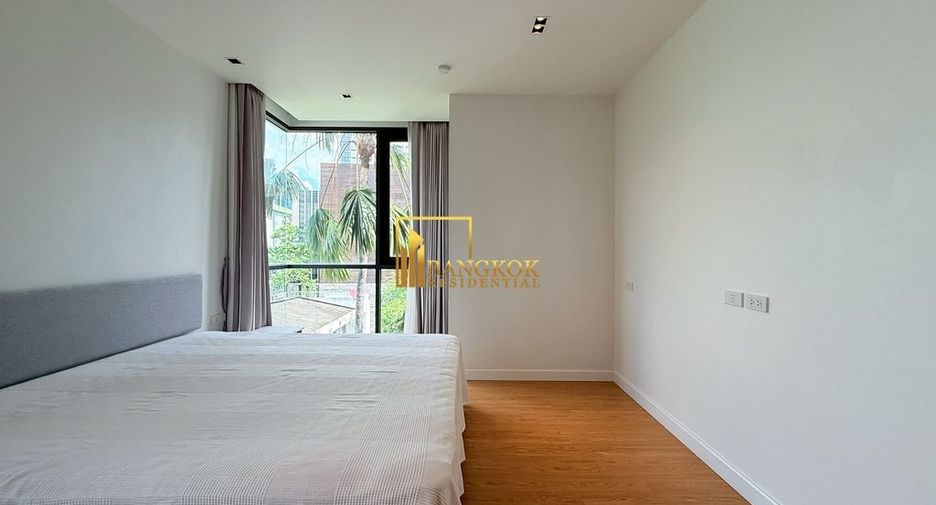 For rent 2 bedrooms apartment in Watthana, Bangkok