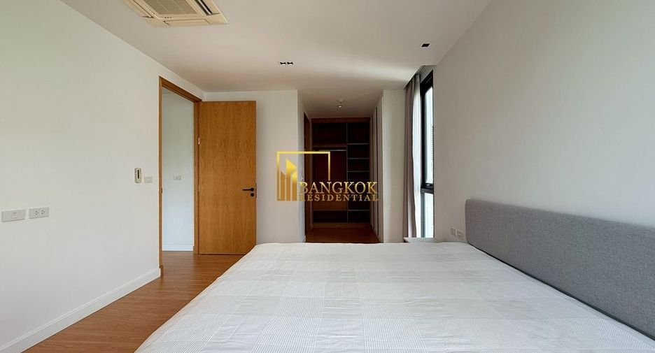 For rent 2 bedrooms apartment in Watthana, Bangkok