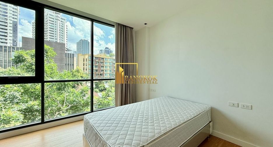 For rent 2 bedrooms apartment in Watthana, Bangkok